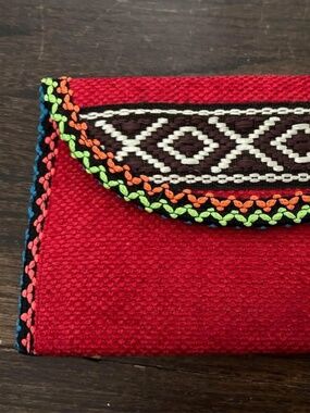 Egyptian Linen Clutch - 12cm x 21cm - Red, Black, White